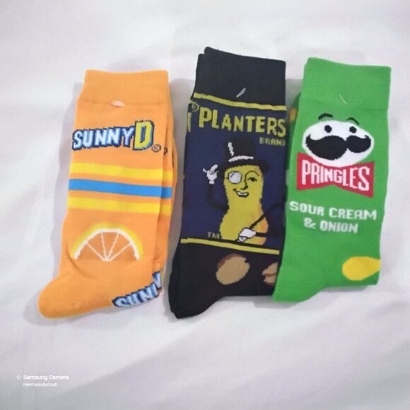 3 Pair Novelty Socks Sunny D, Pringles Sour Cream & Onion, Planters Men 6-12 NWT - Picture 1 of 1